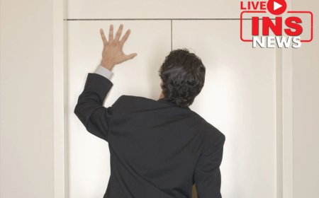 A person was stuck in the lift of a big government hospital for 42 hours