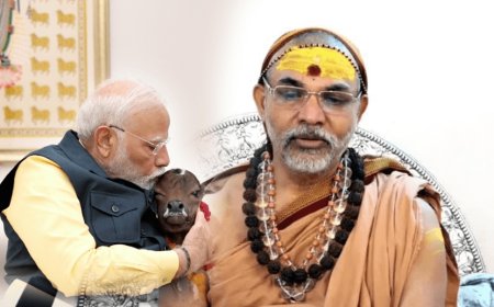 Shankaracharya Avimukteshwaranand took a dig at PM Modi's birthday and said, "Whoever is celebrating his birthday on the date of British, either his mother will be English or his father will be English."