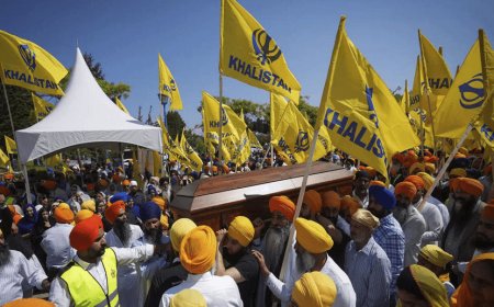 Canada Khalistan supporters entered the temple and attacked Hindus with sticks in 