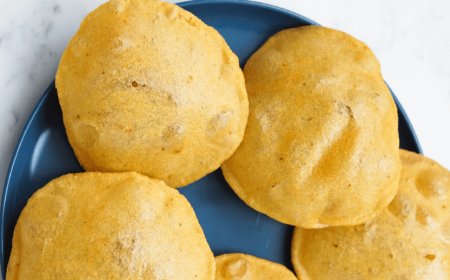 The child ate three puris at once in a hurry! 11 year old child died due to puris stuck in his throat and suffocation 