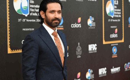 Famous actor Vikrant Massey announced his retirement from his film career in the year 2025.