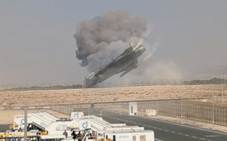 India's Tejas fighter jet crashes during display at Dubai Air Show